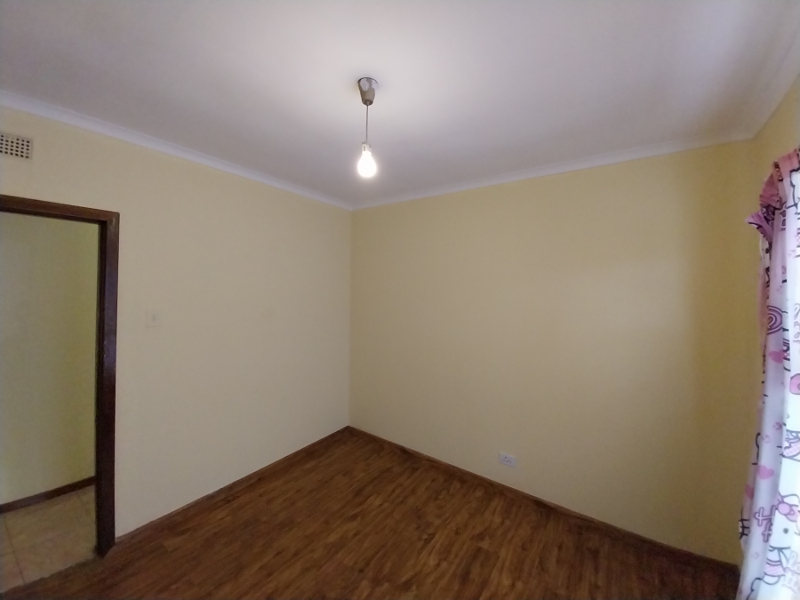 To Let 3 Bedroom Property for Rent in Southernwood Eastern Cape